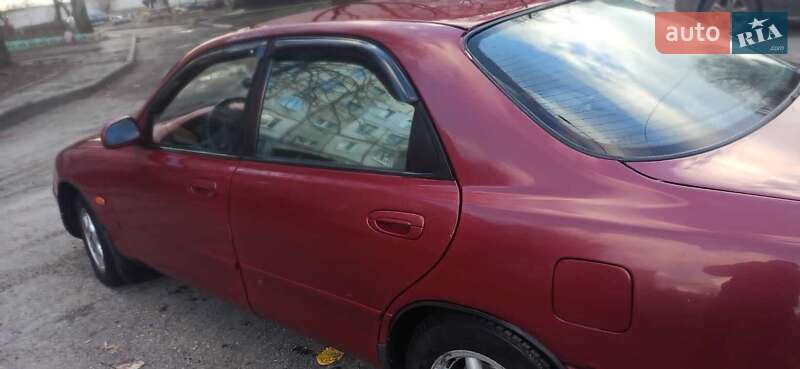 Хэтчбек Mazda 626 1997 в Киеве