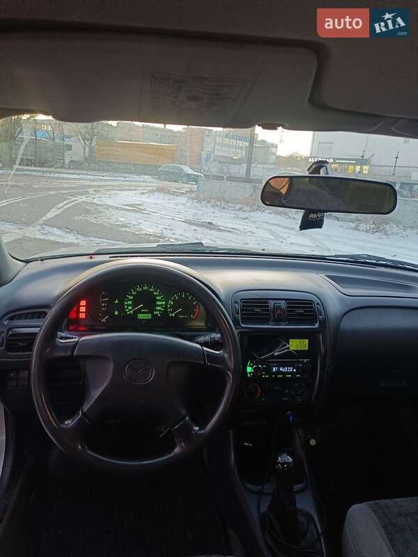Седан Mazda 626 1998 в Днепре