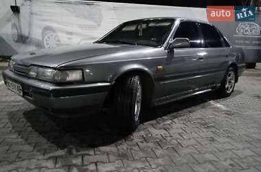 Седан Mazda 626 1990 в Чернівцях