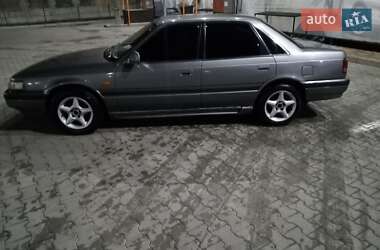 Седан Mazda 626 1990 в Черновцах