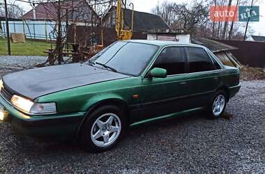 Седан Mazda 626 1990 в Звягелі