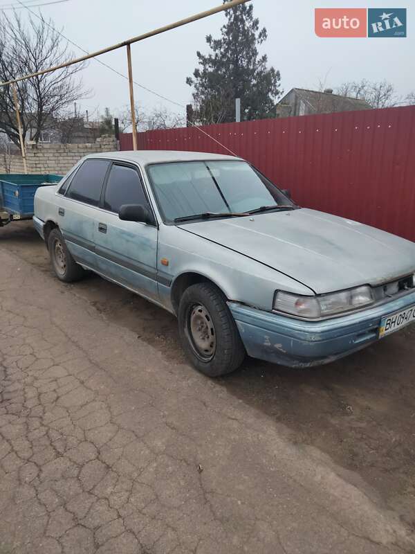 Седан Mazda 626 1987 в Одесі