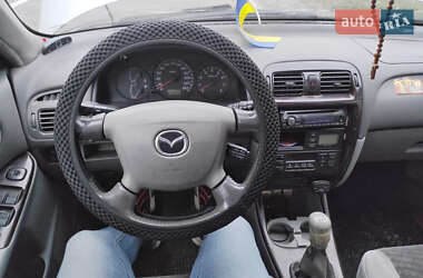 Хэтчбек Mazda 626 2000 в 