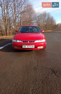 Хетчбек Mazda 626 1994 в Дубровиці