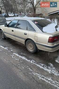 Седан Mazda 626 1992 в Луцке