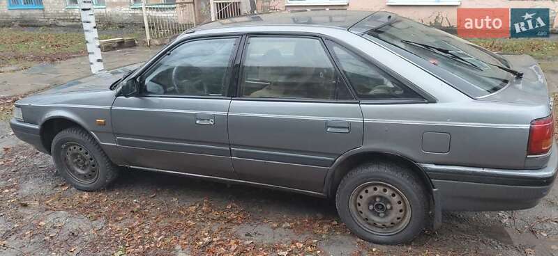 Хэтчбек Mazda 626 1990 в Павлограде