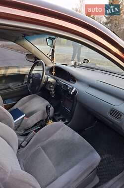 Седан Mazda 626 1996 в 