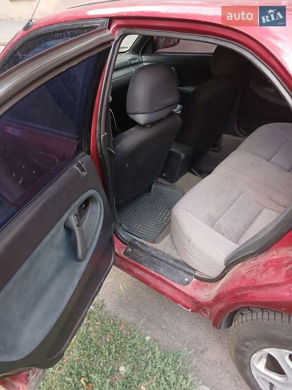 Седан Mazda 626 1992 в Харкові