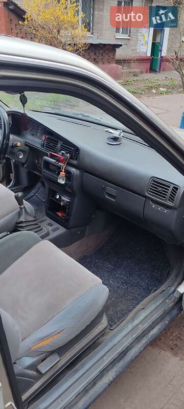 Хетчбек Mazda 626 1987 в Кременчуці
