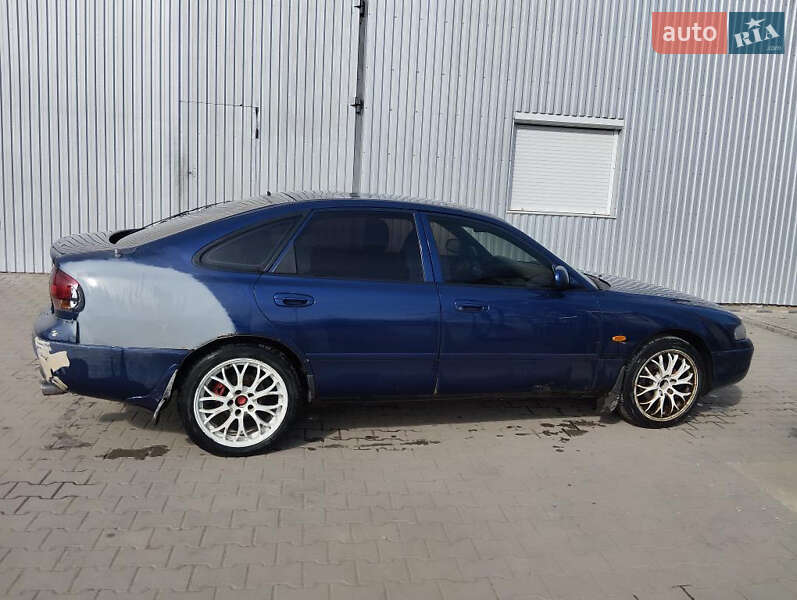Хэтчбек Mazda 626 1995 в Косове