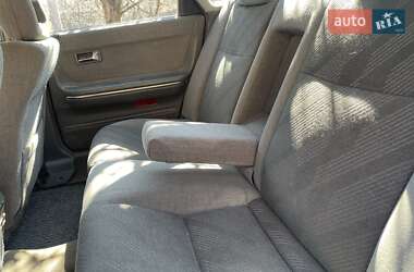Хэтчбек Mazda 626 1990 в 
