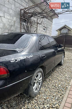 Седан Mazda 626 1992 в 