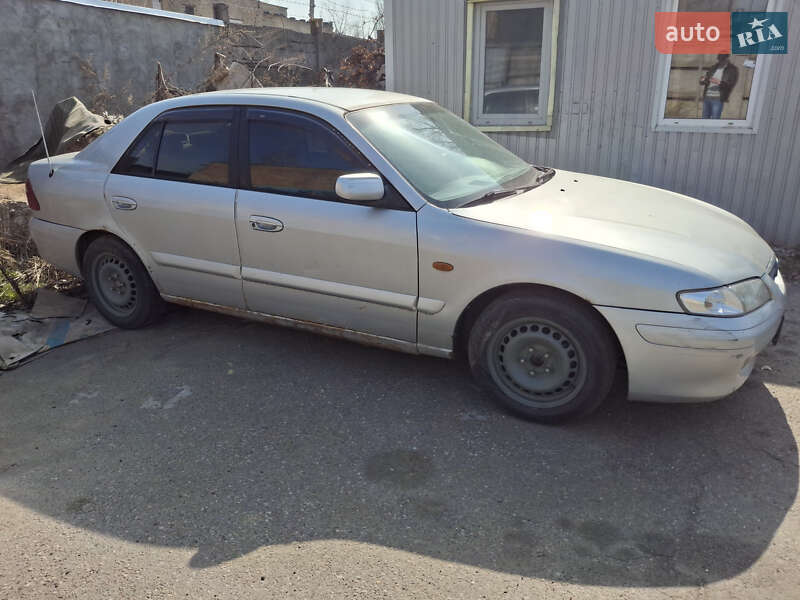 Седан Mazda 626 2001 в 