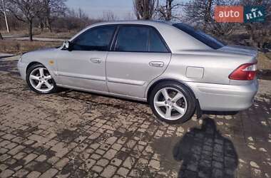 Седан Mazda 626 2000 в 