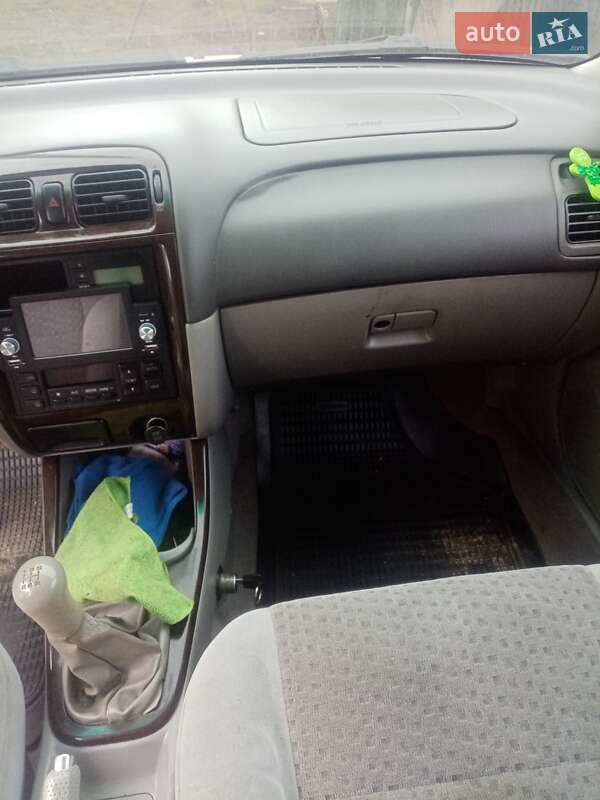 Хэтчбек Mazda 626 2001 в Львове