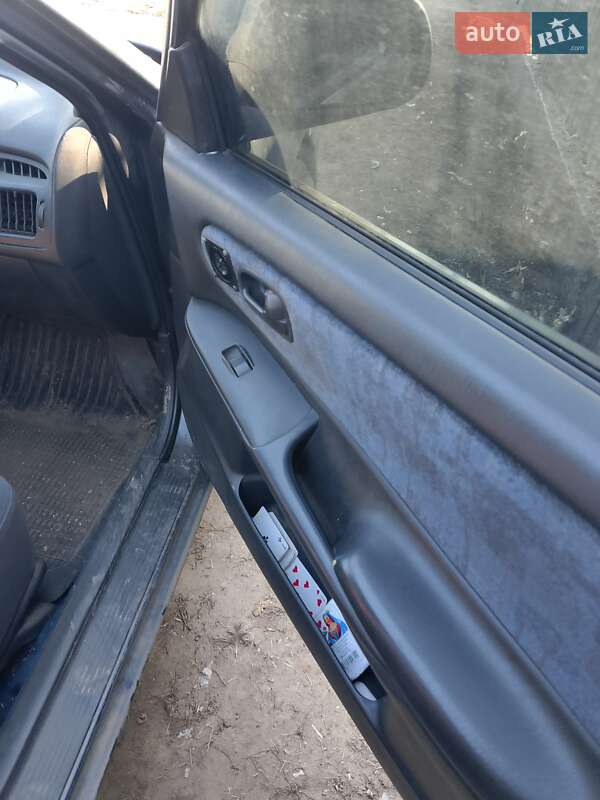 Седан Mazda 626 1997 в Теплику