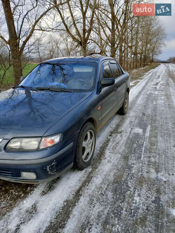 Седан Mazda 626 1997 в Теплику