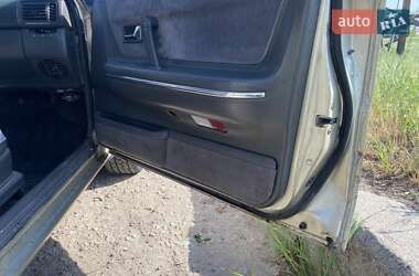 Хэтчбек Mazda 626 1989 в 