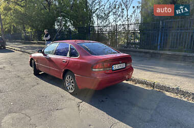 Хэтчбек Mazda 626 1993 в 