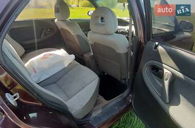 Седан Mazda 626 1993 в 