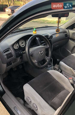 Хетчбек Mazda 626 2002 в 