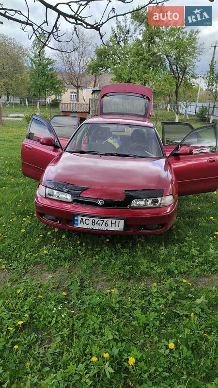 Седан Mazda 626 1994 в 