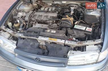 Хэтчбек Mazda 626 1993 в 