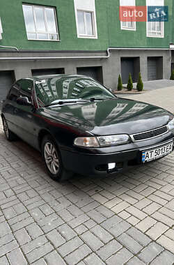 Седан Mazda 626 1992 в 