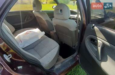 Седан Mazda 626 1993 в 