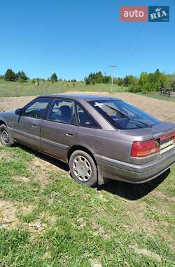 Хетчбек Mazda 626 1990 в 