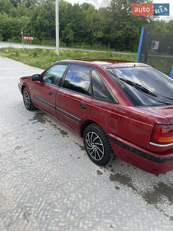 Хэтчбек Mazda 626 1992 в Копычинце