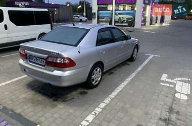 Хэтчбек Mazda 626 2000 в 