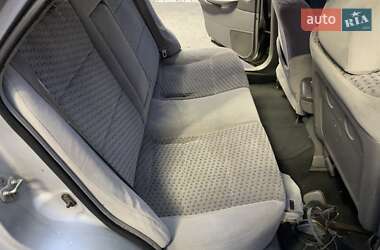 Хэтчбек Mazda 626 2000 в 