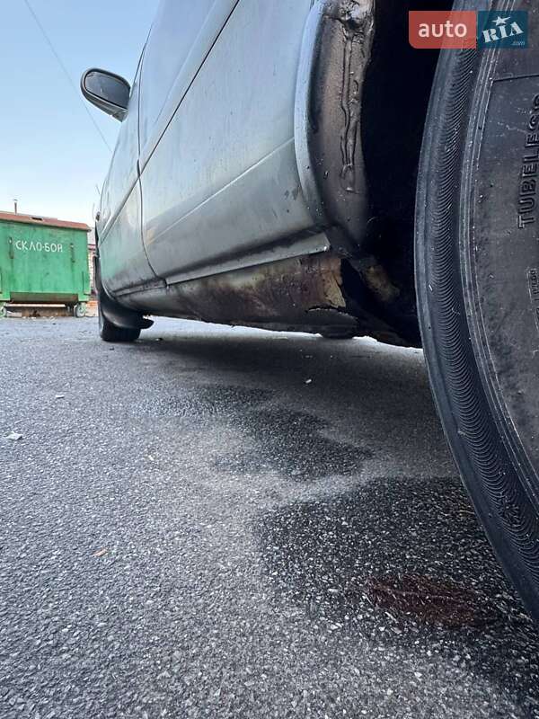 Седан Mazda 626 1997 в Виннице