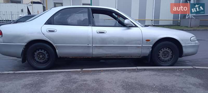 Седан Mazda 626 1997 в Виннице
