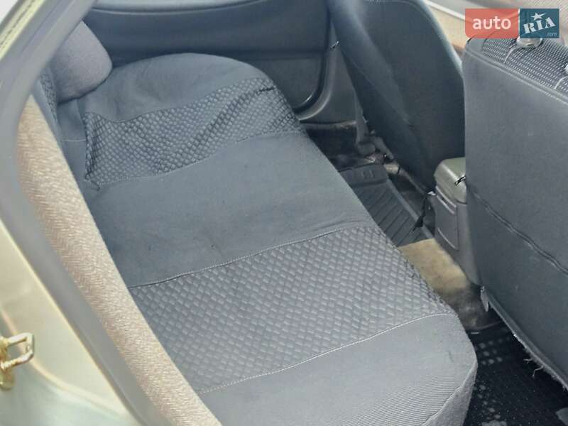 Седан Mazda 626 1993 в Харкові