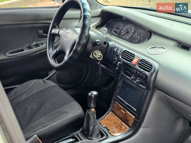 Седан Mazda 626 1993 в Харкові
