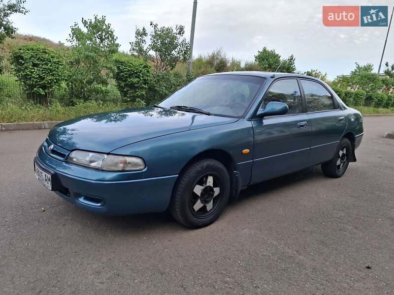 Седан Mazda 626 1994 в 