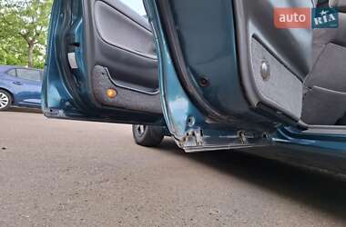 Седан Mazda 626 1994 в 