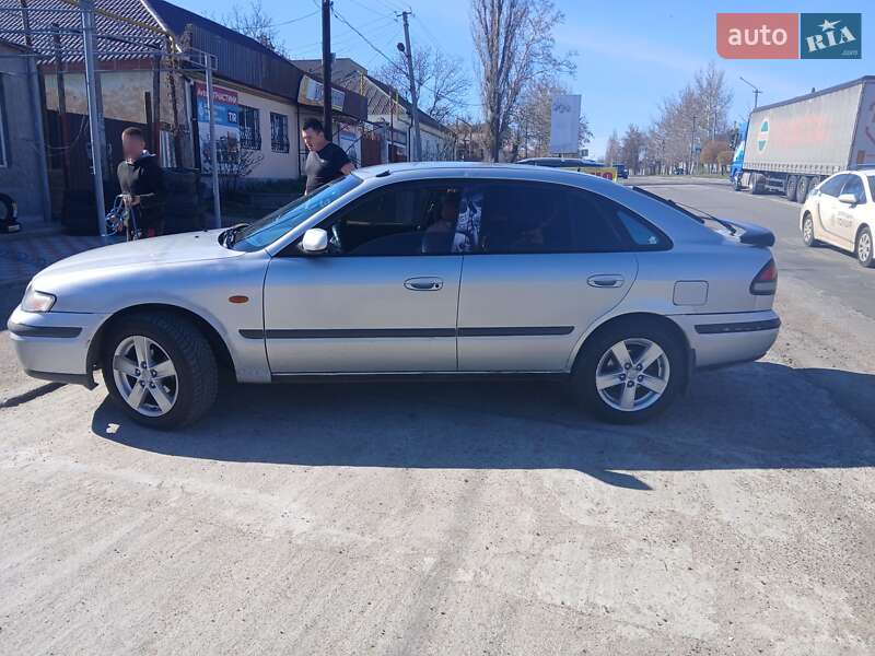 Хетчбек Mazda 626 1998 в Вознесенську