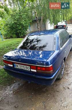 Седан Mazda 626 1989 в 