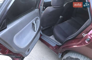Хэтчбек Mazda 626 1993 в 