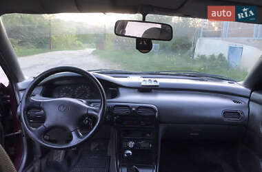 Хэтчбек Mazda 626 1993 в 