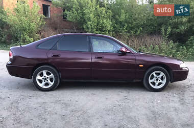 Хэтчбек Mazda 626 1993 в 
