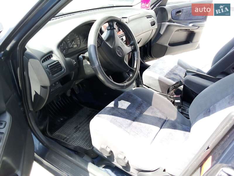 Універсал Mazda 626 1999 в Бориславі