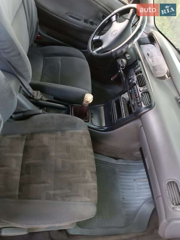 Седан Mazda 626 1992 в Дніпрі