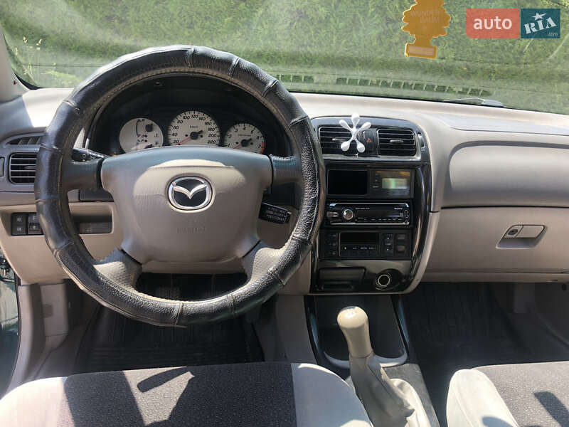 Седан Mazda 626 2002 в Турці