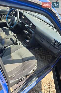 Хэтчбек Mazda 626 1990 в 
