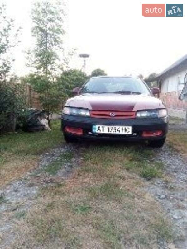 Хэтчбек Mazda 626 1996 в Надворной