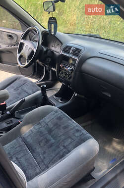Седан Mazda 626 1999 в 